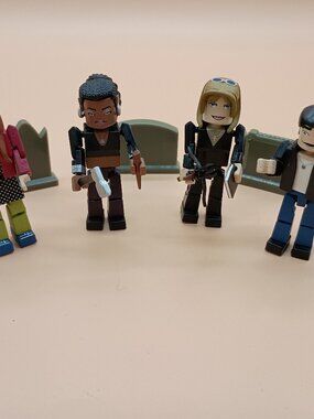 Buffy Szn 2 Minifigs Buffy Willow Kendra Angel "What's My Line" 2004 Palisades